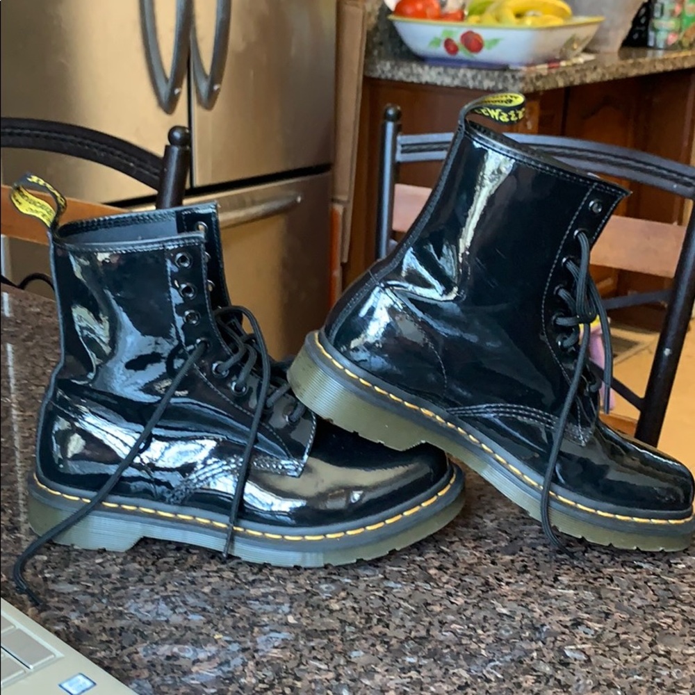 Dr Martens gloss black boots 1460